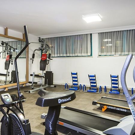 אלאניה Parador Suite Hotel מראה חיצוני תמונה
