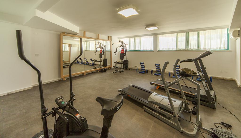 אלאניה Parador Suite Hotel מראה חיצוני תמונה