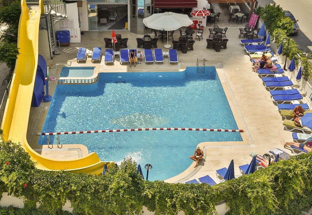 אלאניה Parador Suite Hotel מראה חיצוני תמונה